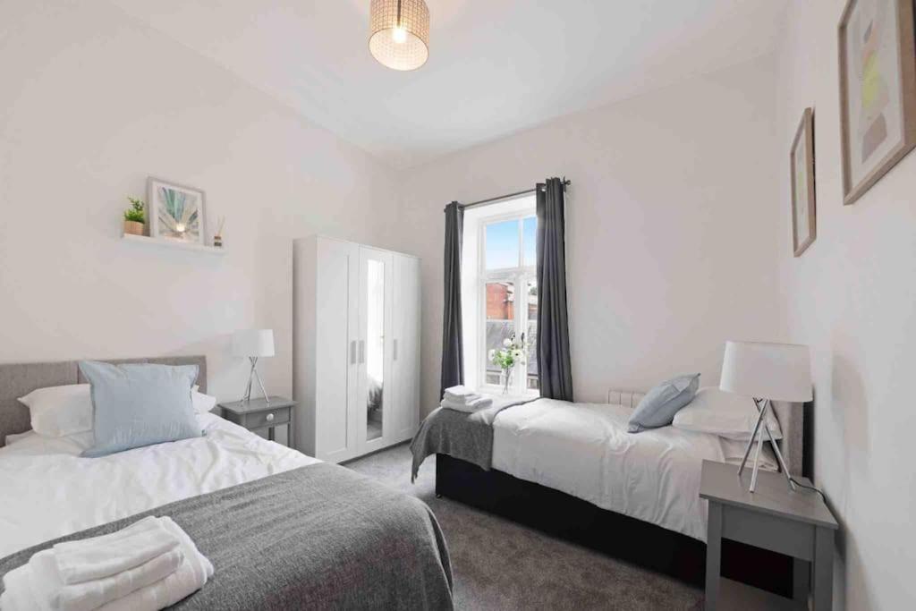Town Center Apartment In Bishops Stortford Birchanger Buitenkant foto