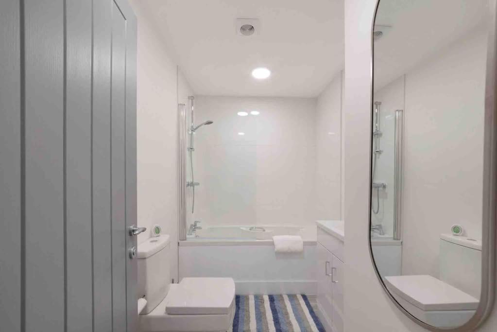 Town Center Apartment In Bishops Stortford Birchanger Buitenkant foto